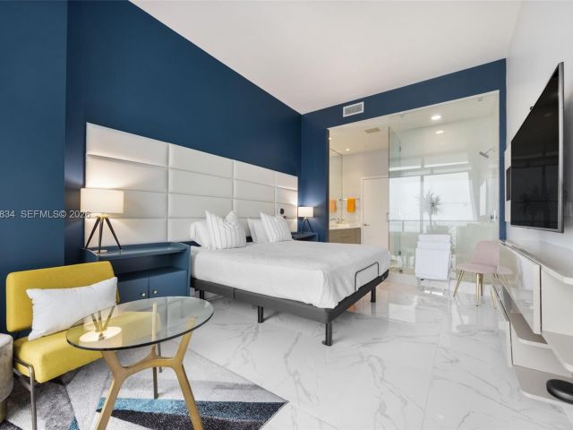 Apartment for sale  Unit #4002 - photo 7493241