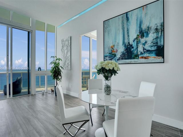 Apartment for sale  Unit #4301 - photo 7519279