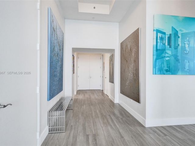 Apartment for sale  Unit #4301 - photo 7519281