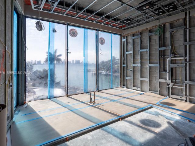 Home for sale at 1649 W 22nd St - photo 7528205