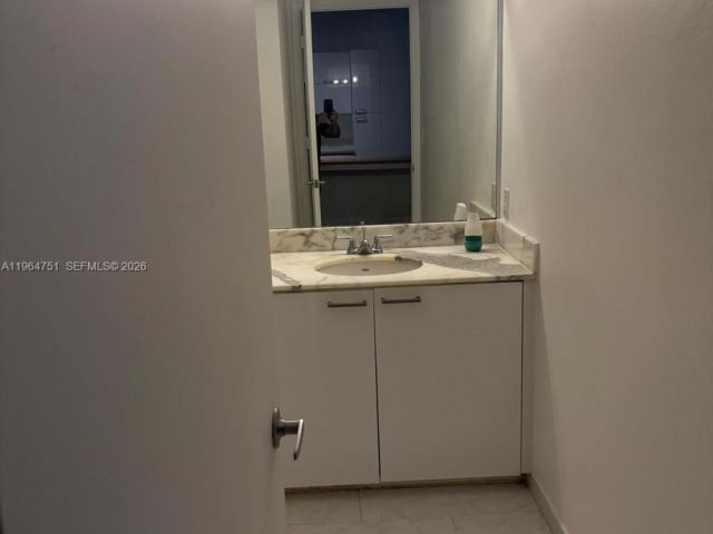 Apartment for rent  Unit #1509 - photo 7429571