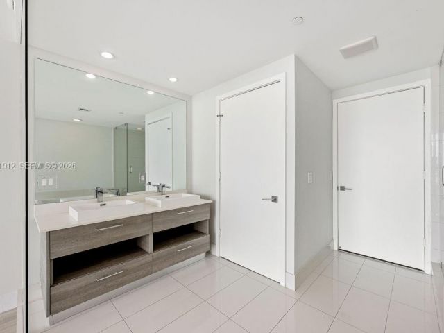 Apartment for sale  Unit #2205 - photo 7494735