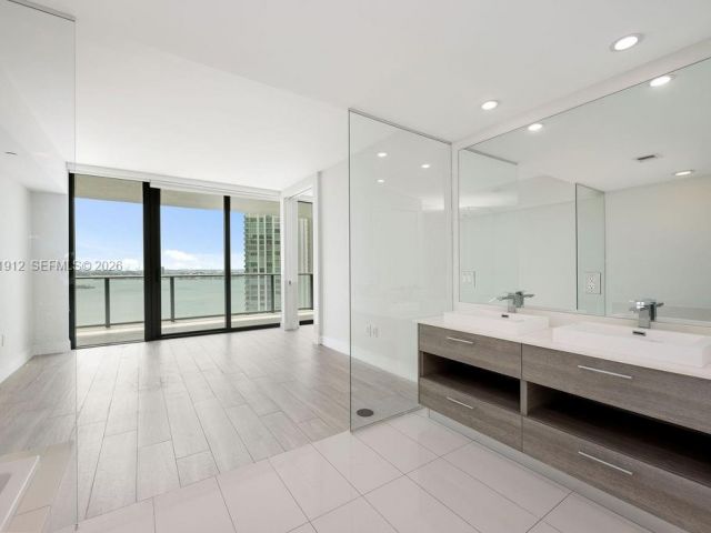 Apartment for sale  Unit #2205 - photo 7494737