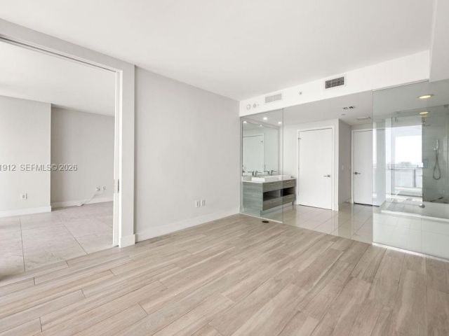 Apartment for sale  Unit #2205 - photo 7494740