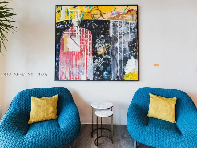 2-bedroom condo for sale in Miami - 650 NE 32nd St 2205 - MondialRealty