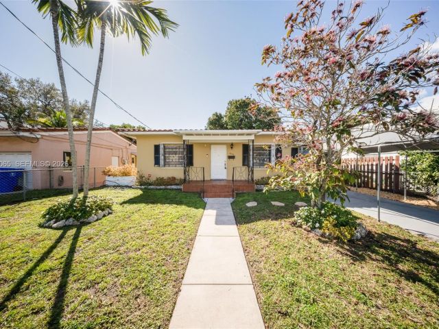 Home for sale at 3330 SW 2nd St - photo 7437435