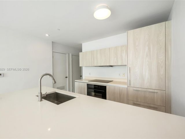 Apartment for sale  Unit #1504 - photo 7494476