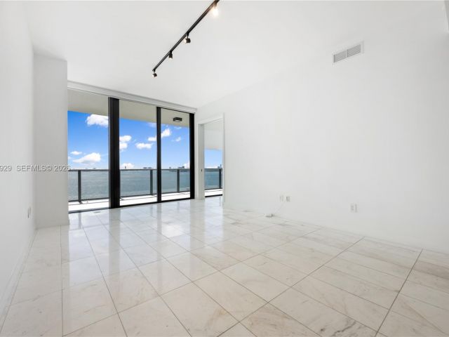 Apartment for sale  Unit #1504 - photo 7494477