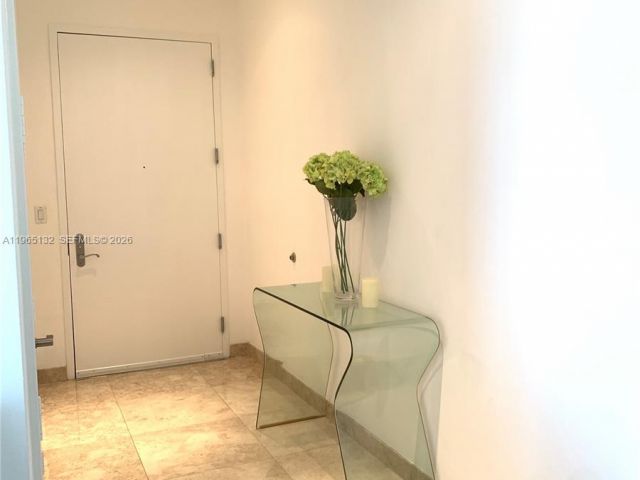 Apartment for rent  Unit #3805 - photo 7445097