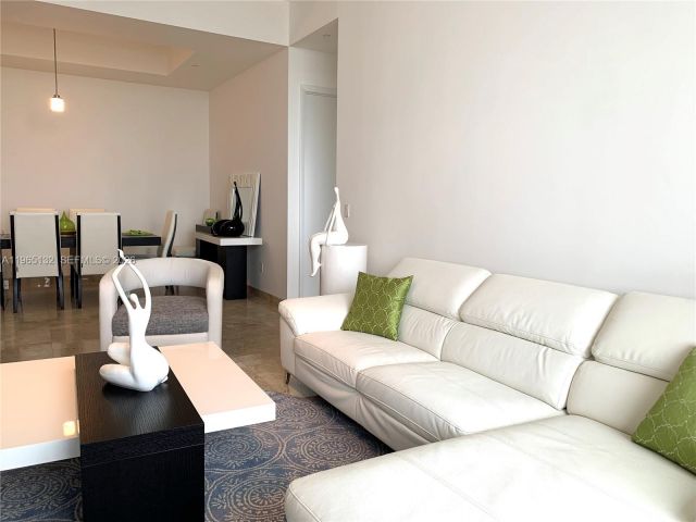 Apartment for rent  Unit #3805 - photo 7445114