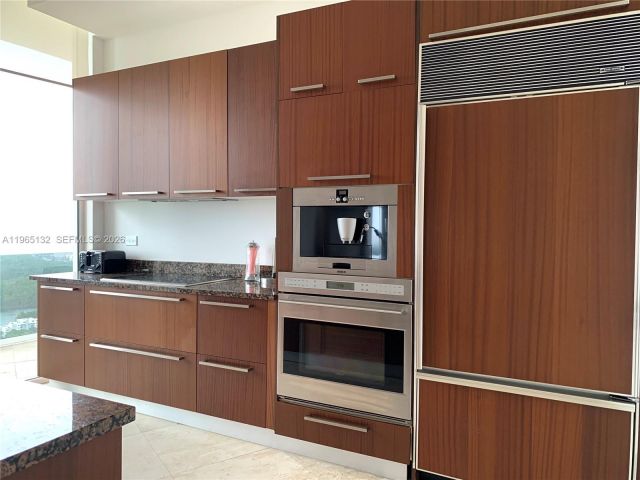 Apartment for rent  Unit #3805 - photo 7445116