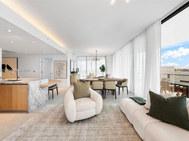 Apartment for sale  Unit #901 - photo 7428717