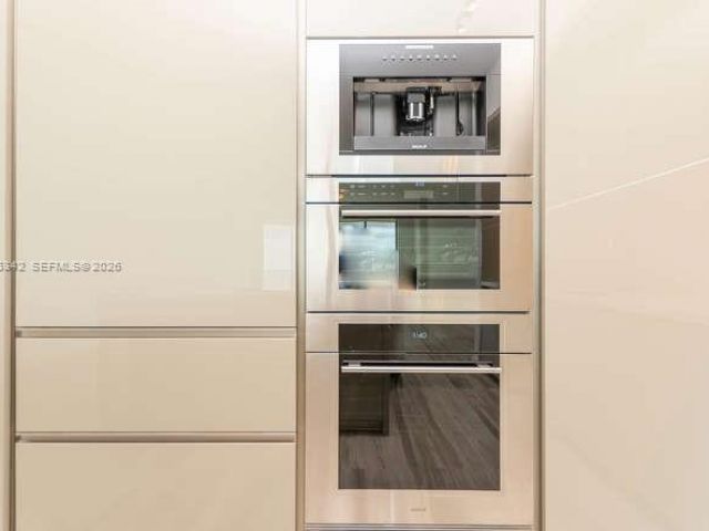 Apartment for rent  Unit #3605 - photo 7495624