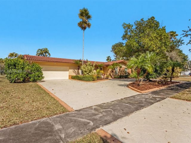 Home for rent at 11201 SW 136th St - photo 7428851