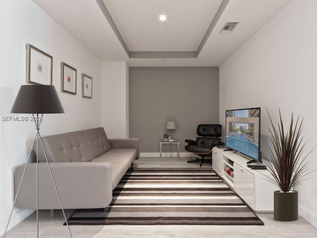 Apartment for rent  Unit #1805 - photo 7438684