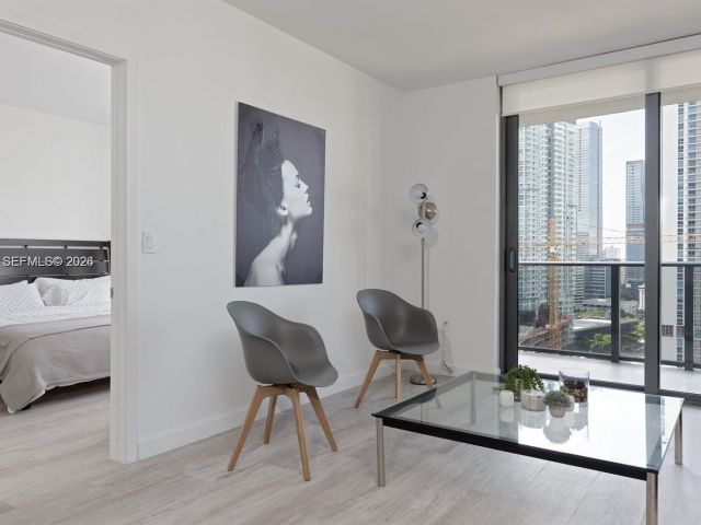 Apartment for rent  Unit #1805 - photo 7438686