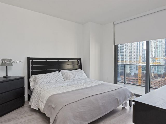 Apartment for rent  Unit #1805 - photo 7438687