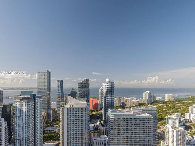 Apartment for rent  Unit #1805 - photo 7438694