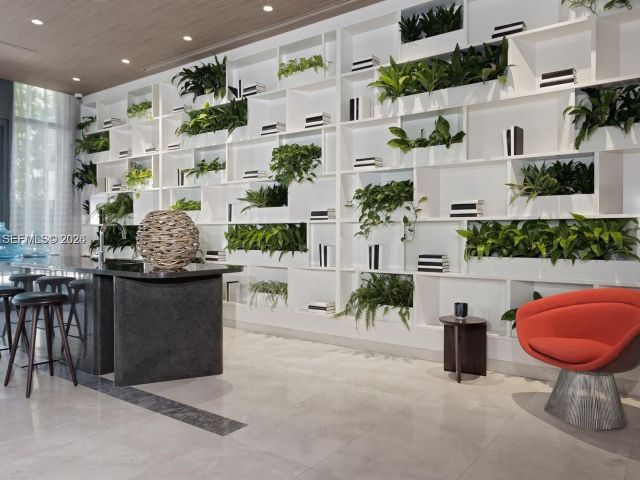 Apartment for rent  Unit #1805 - photo 7438698