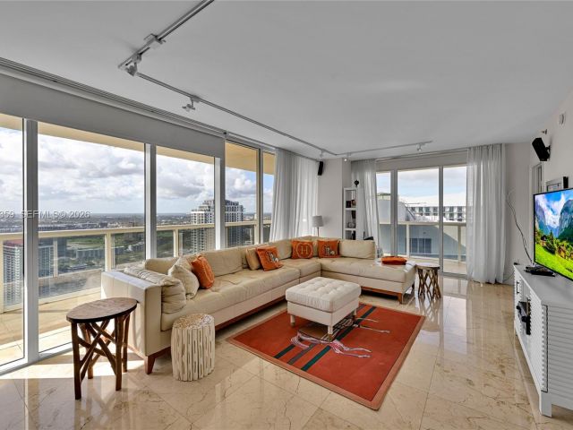 Apartment for sale  Unit #4708 - photo 7499221