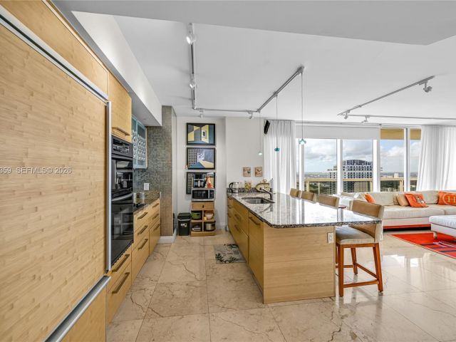 Apartment for sale  Unit #4708 - photo 7499226