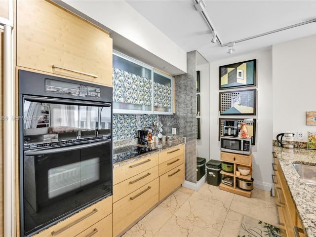 Apartment for sale  Unit #4708 - photo 7499227