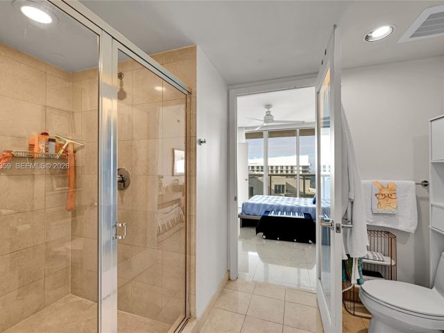 Apartment for sale  Unit #4708 - photo 7499236