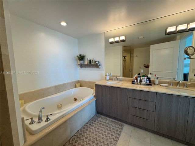 Apartment for sale  Unit # - photo 7430164