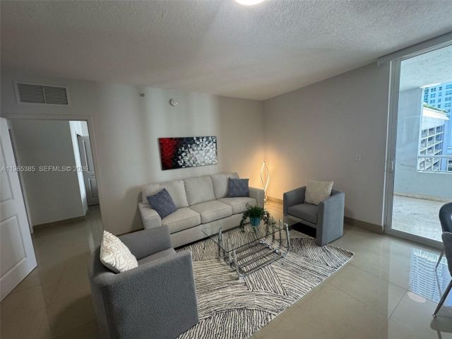 Apartment for rent  Unit #1108 - photo 7429332