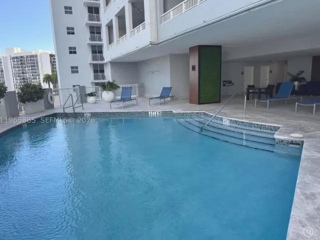 2-bedroom condo for rent in Miami - 170 SE 14th St 1108 - MondialRealty