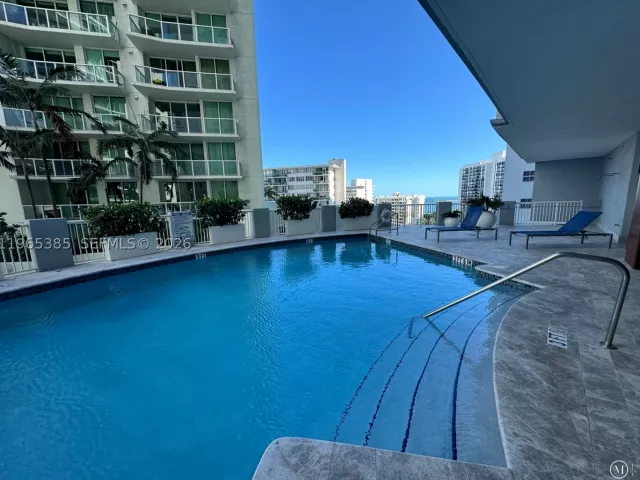 2-bedroom condo for rent in Miami - 170 SE 14th St 1108 - MondialRealty