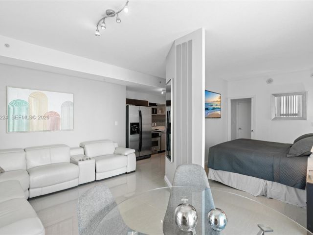 Apartment for rent  Unit #1505 - photo 7429782