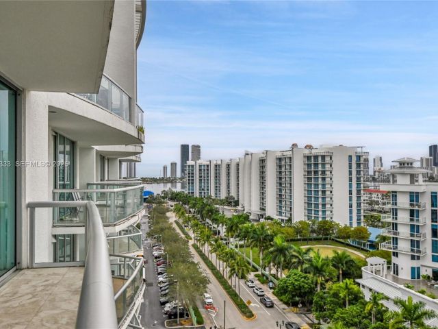 Apartment for sale  Unit #2-1107 - photo 7502506