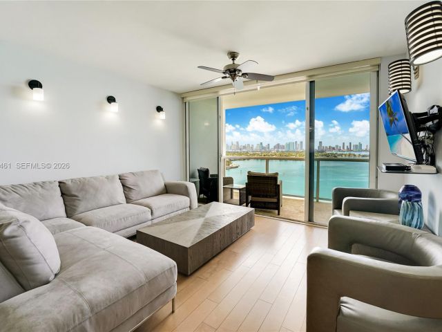 Apartment for sale  Unit #1806 - photo 7429106