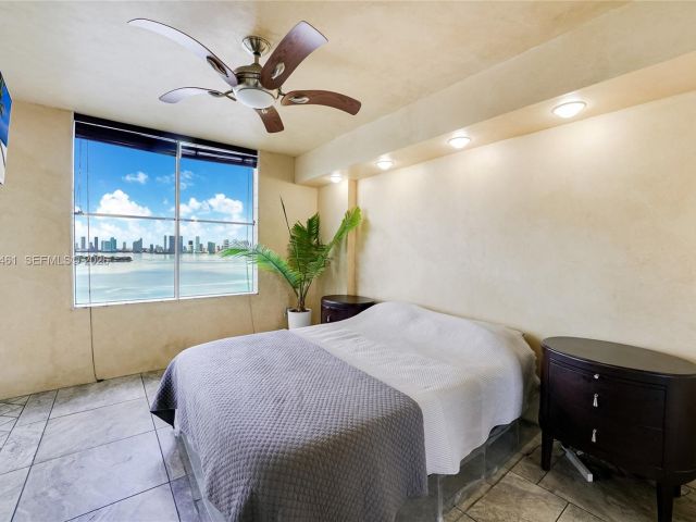 Apartment for sale  Unit #1806 - photo 7429112