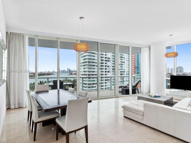 Apartment for rent  Unit #1001 - photo 7428931