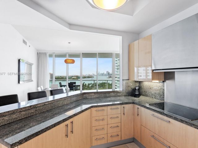 Apartment for rent  Unit #1001 - photo 7428932