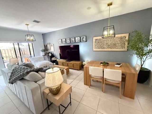 Home for sale at 20917 NE 8th Ave - photo 7444047