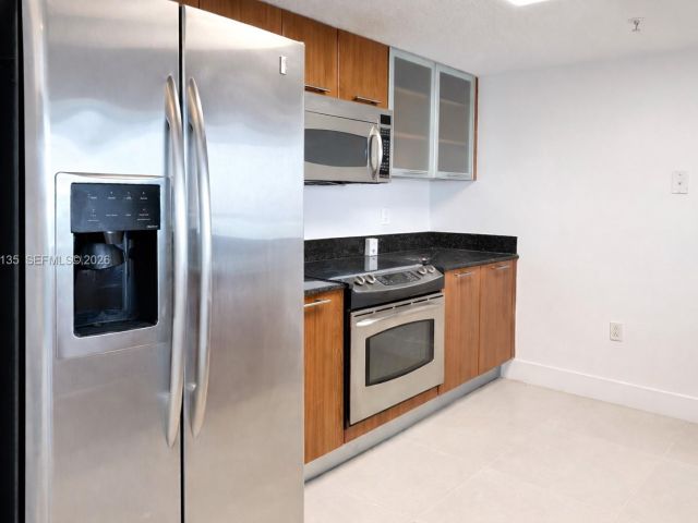 Apartment for sale  Unit #4102 - photo 7429618