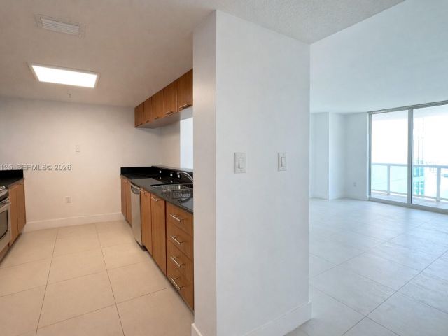 Apartment for sale  Unit #4102 - photo 7429620