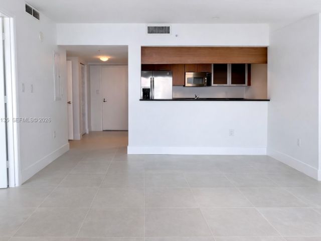 Apartment for sale  Unit #4102 - photo 7429623