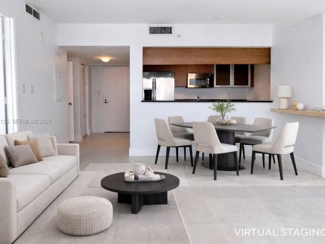 Apartment for sale  Unit #4102 - photo 7429624