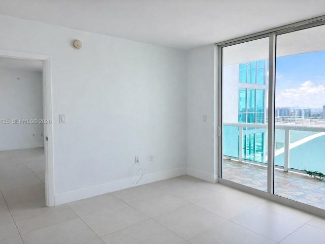 Apartment for sale  Unit #4102 - photo 7429629