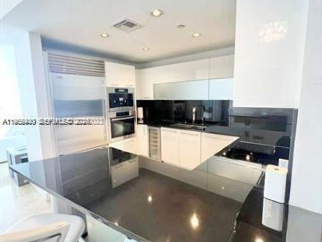 Apartment for rent  Unit #3903 - photo 7430228