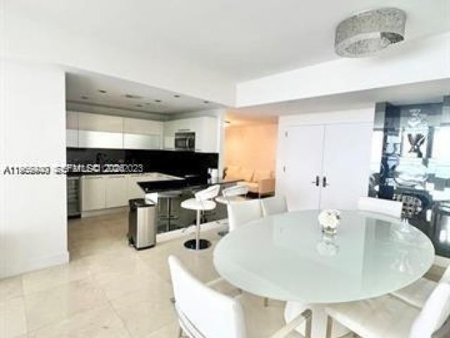 Apartment for rent  Unit #3903 - photo 7430231