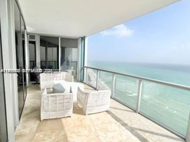 Apartment for rent  Unit #3903 - photo 7430234