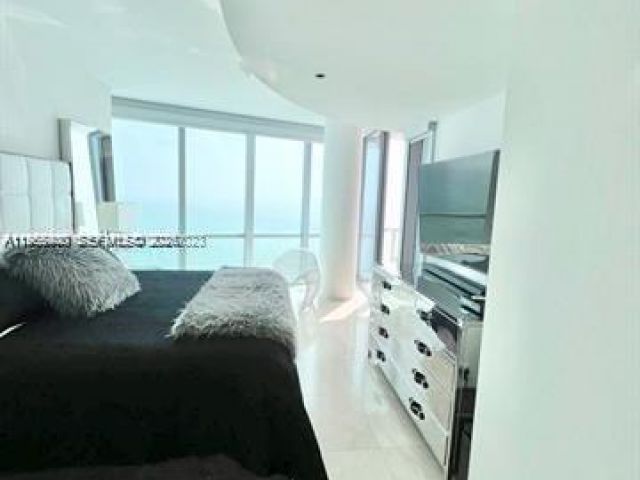 Apartment for rent  Unit #3903 - photo 7430236