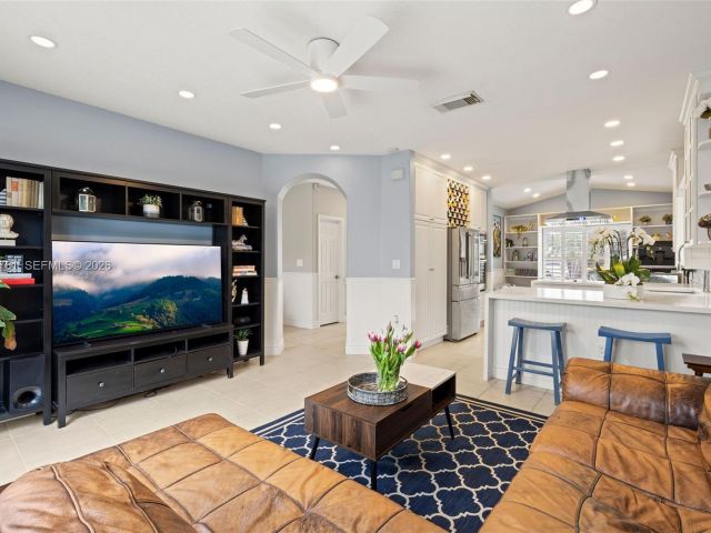 Home for sale at 3122 SW 144th Pl - photo 7515357