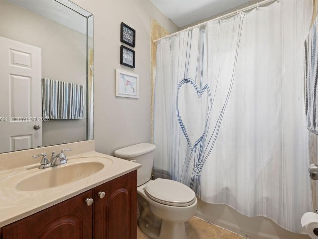 Home for sale at 3122 SW 144th Pl - photo 7515370