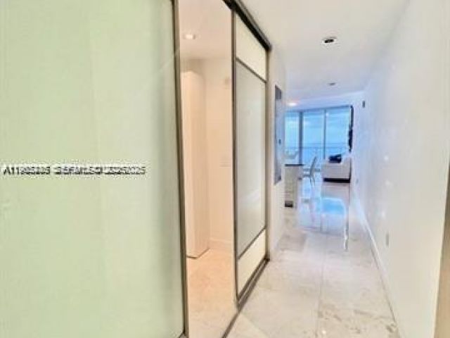 Apartment for rent  Unit #1007 - photo 7430259